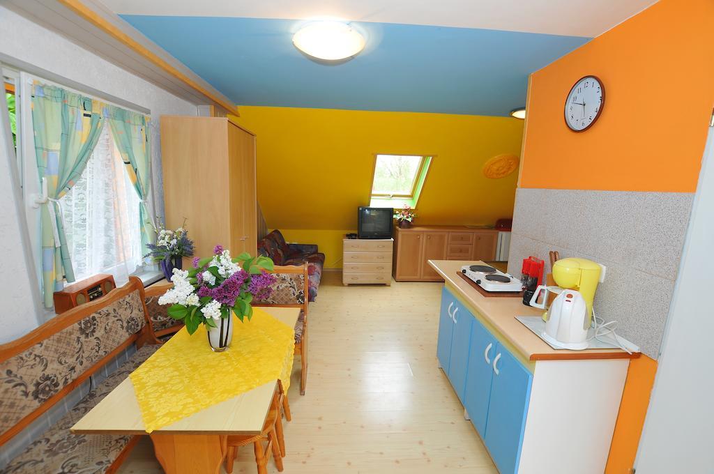 Osrodek Wczasowy Domino Bis Apartment Dzwirzyno Room photo