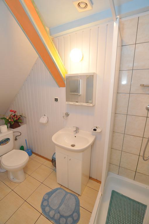 Osrodek Wczasowy Domino Bis Apartment Dzwirzyno Room photo